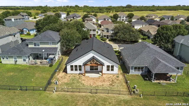 165 Whitewing Way Floresville, TX 78114