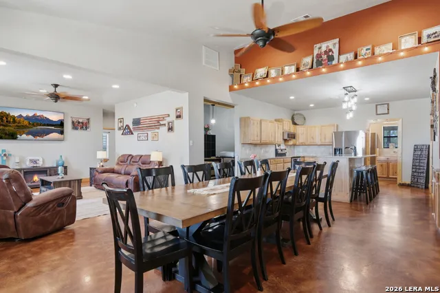 15157 MILLER RD St Hedwig, TX 78152
