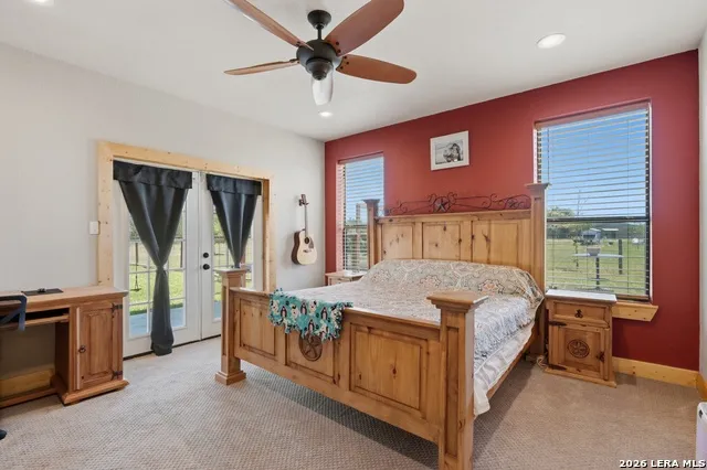15157 MILLER RD St Hedwig, TX 78152