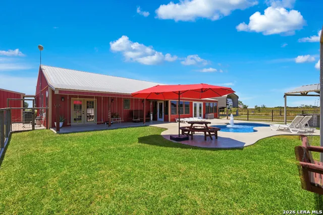 15157 MILLER RD St Hedwig, TX 78152