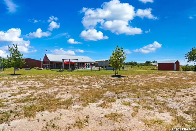 15157 MILLER RD St Hedwig, TX 78152