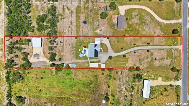 15157 MILLER RD St Hedwig, TX 78152