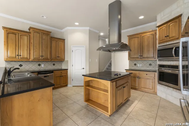 140 Legacy Trail Dr La Vernia, TX 78121
