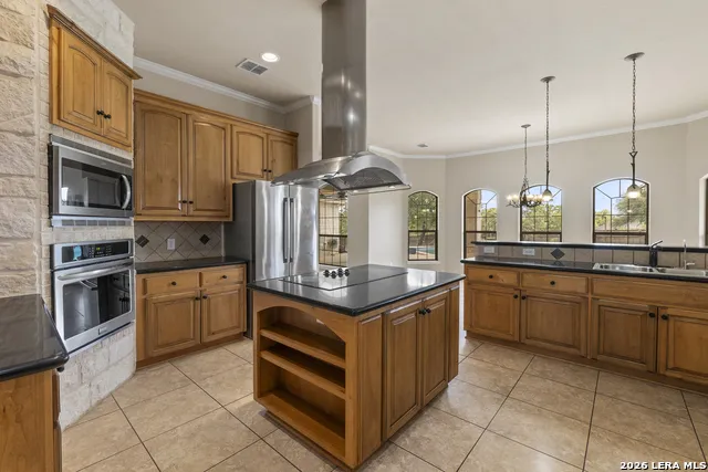 140 Legacy Trail Dr La Vernia, TX 78121