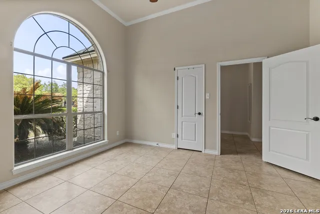 140 Legacy Trail Dr La Vernia, TX 78121