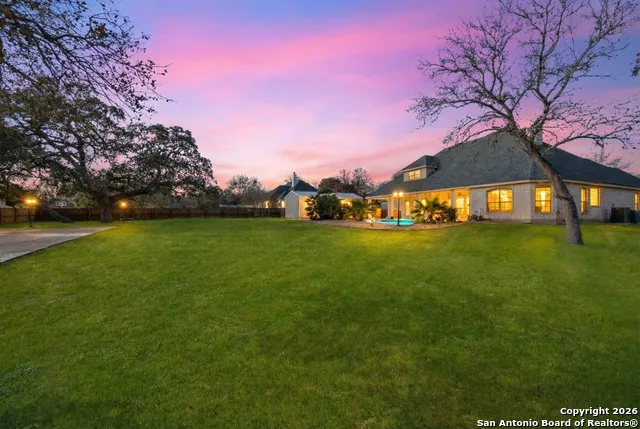 140 Legacy Trail Dr La Vernia, TX 78121