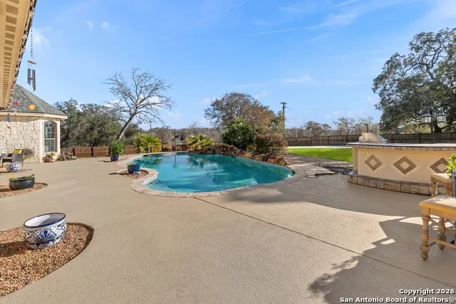 140 Legacy Trail Dr La Vernia, TX 78121