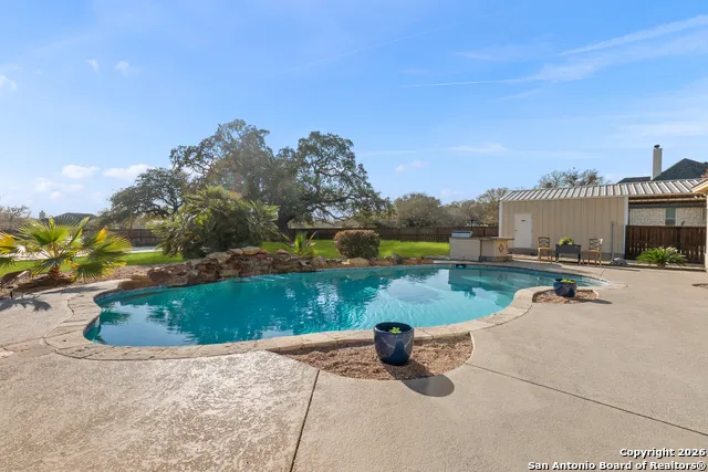 140 Legacy Trail Dr La Vernia, TX 78121