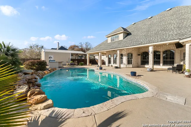 140 Legacy Trail Dr La Vernia, TX 78121