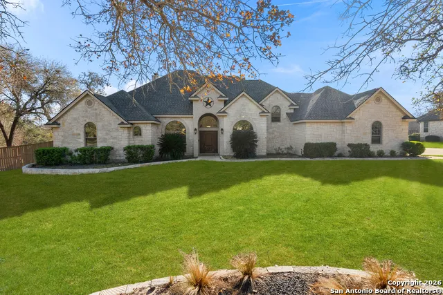 140 Legacy Trail Dr La Vernia, TX 78121