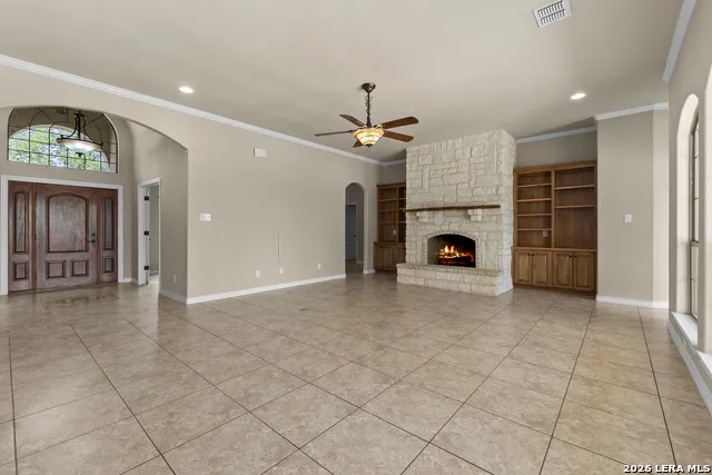 140 Legacy Trail Dr La Vernia, TX 78121