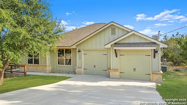 1039 Primrose Path Canyon Lake, TX 78133