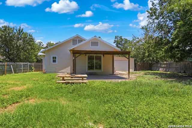 415 Elm St Seguin, TX 78155