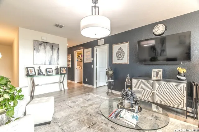 13528 LUNAR LGT St Hedwig, TX 78152
