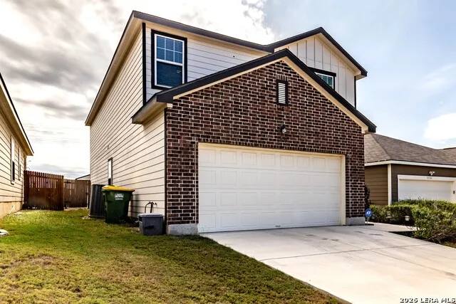 13528 LUNAR LGT St Hedwig, TX 78152