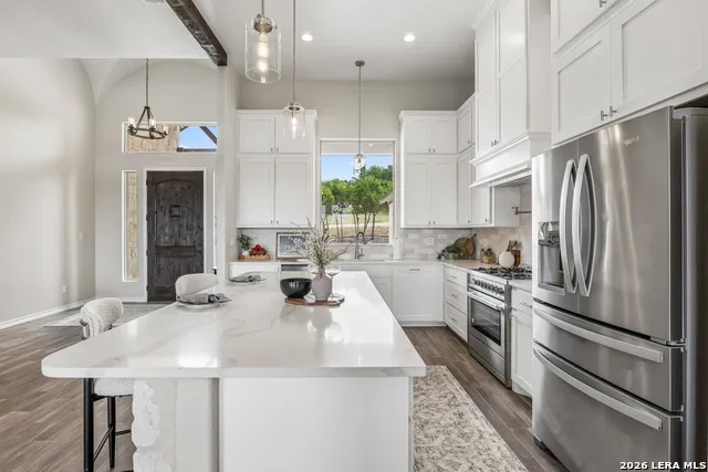 169 LONGWOOD DR New Braunfels, TX 78132