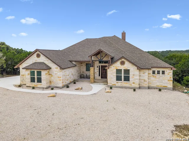 169 LONGWOOD DR New Braunfels, TX 78132