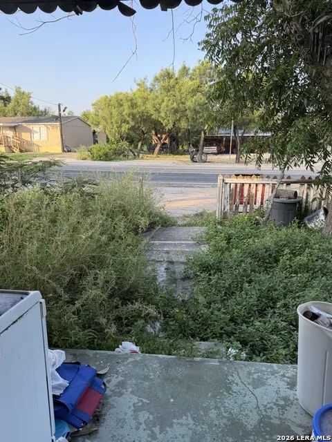 514 E Spring Street Brackettville, TX 78832