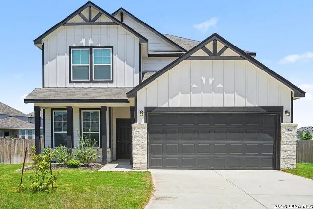 166 Hazy Glade Dr Seguin, TX 78155