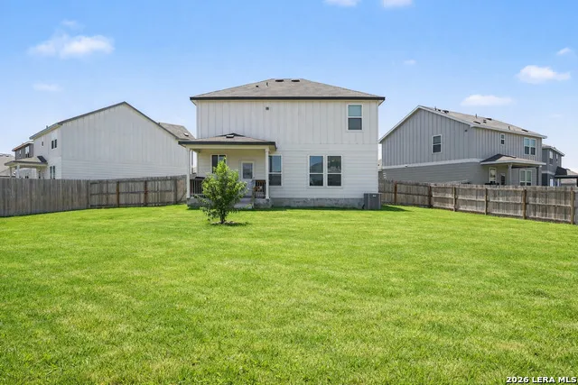166 Hazy Glade Dr Seguin, TX 78155