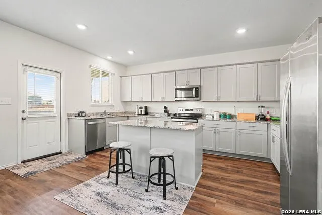 166 Hazy Glade Dr Seguin, TX 78155