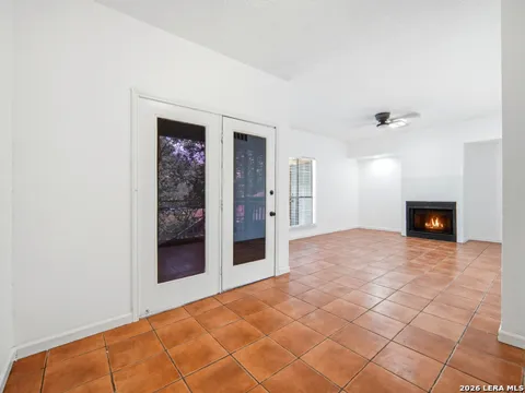 6100 Woodlake Pkwy #311