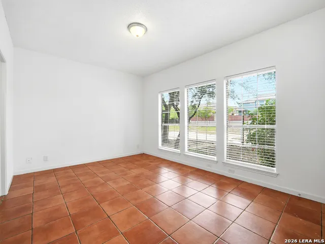 6100 Woodlake Pkwy #311 San Antonio, TX 78244