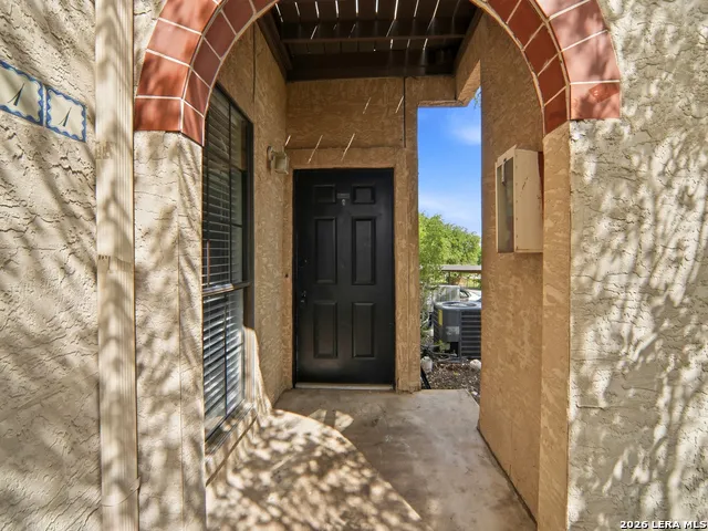 6100 Woodlake Pkwy #311 San Antonio, TX 78244