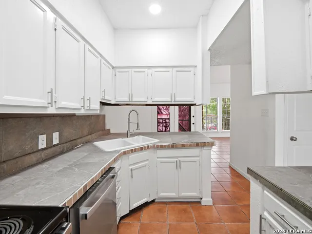 6100 Woodlake Pkwy #311 San Antonio, TX 78244