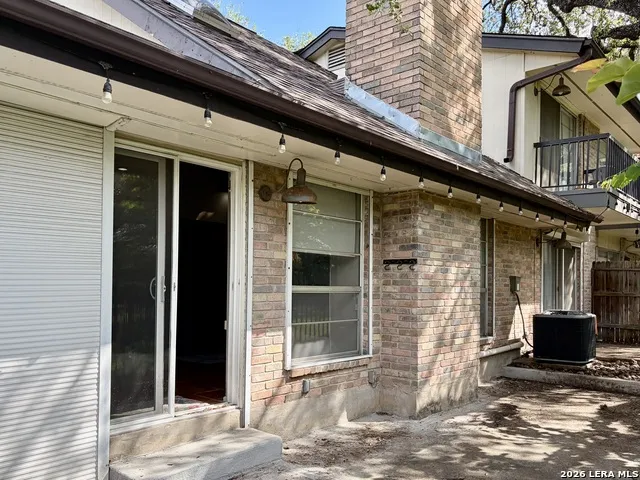 8915 Datapoint Dr #44B San Antonio, TX 78229