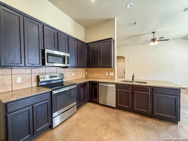340342 EMMA DR New Braunfels, TX 78130