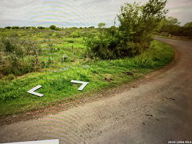 1849/1909 Strawberry City Poteet, TX 78065
