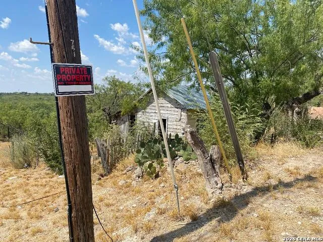 771 Commercial St. Eagle Pass, TX 78852