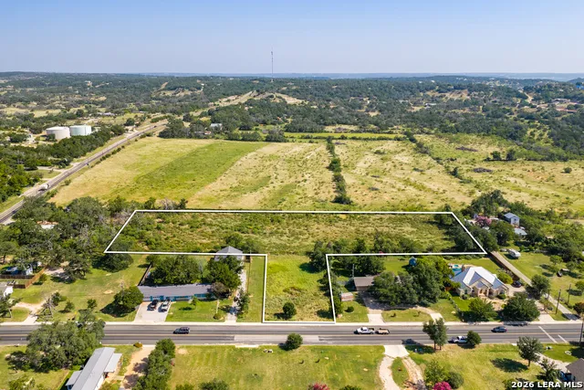 328 Morning Glory Dr Fredericksburg, TX 78624