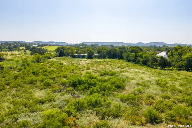 328 Morning Glory Dr Fredericksburg, TX 78624