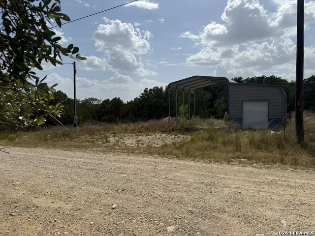 1109 Lakeshore Bandera, TX 78003