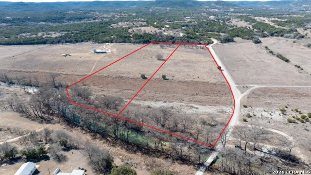 115 Moffett Medina, TX 78055
