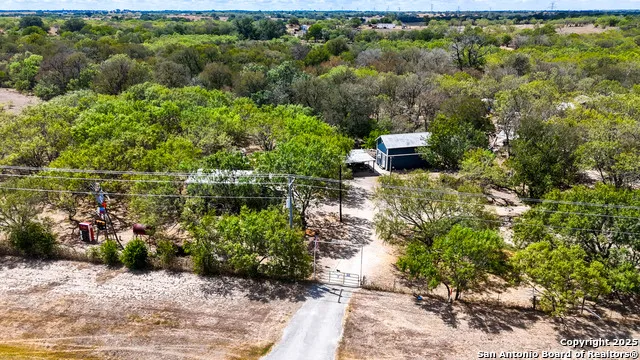 728 CR 315 Stockdale, TX 78160