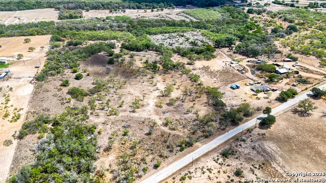 728 CR 315 Stockdale, TX 78160