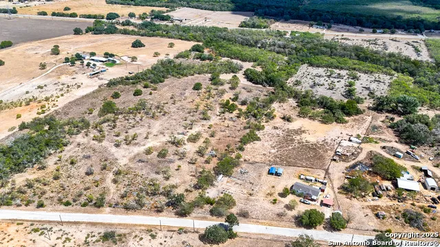 728 CR 315 Stockdale, TX 78160