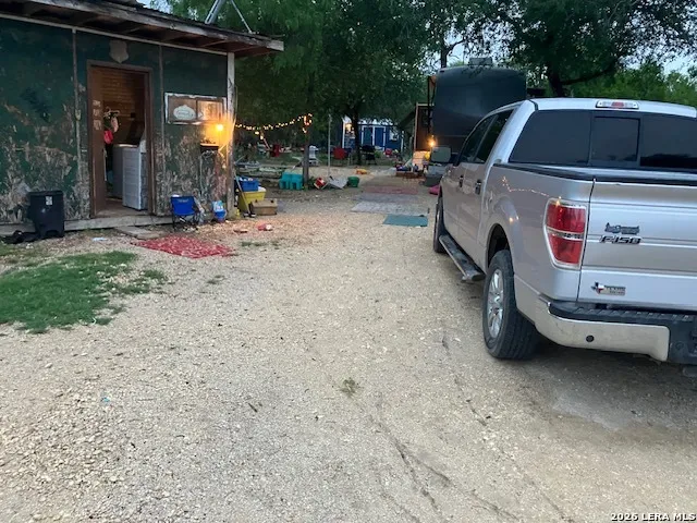 332 Private Road 6632 Devine, TX 78016