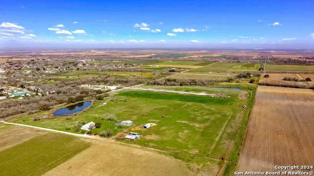 11026 County Road 584 LaCoste, TX 78039