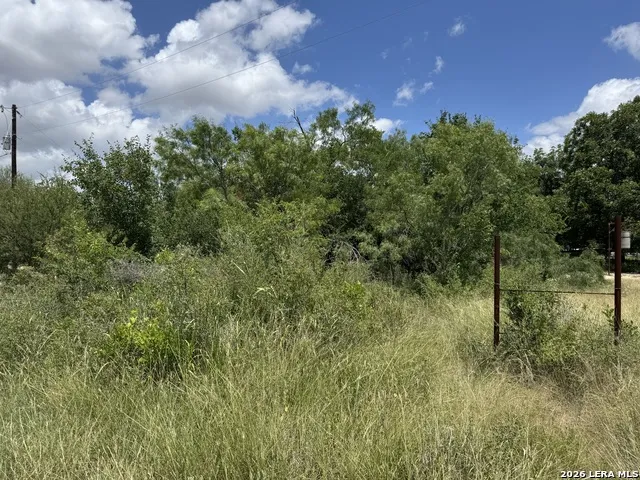 220 PRIVATE ROAD 2355 Uvalde, TX 78801