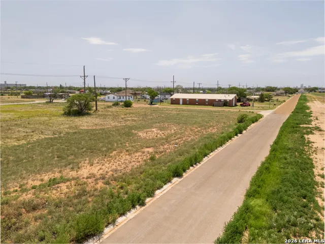 3606 E Broadway Lubbock, TX 79403