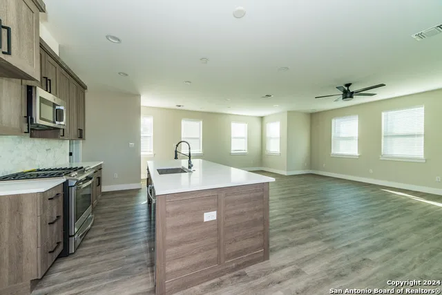 1618 W LAWNDALE DR Unit 10 San Antonio, TX 78209