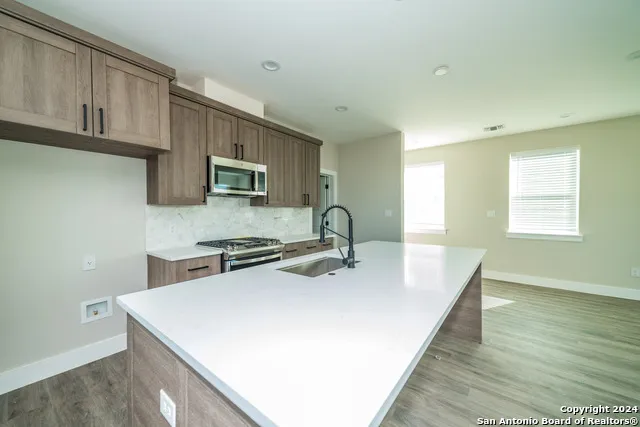 1618 W LAWNDALE DR Unit 10 San Antonio, TX 78209