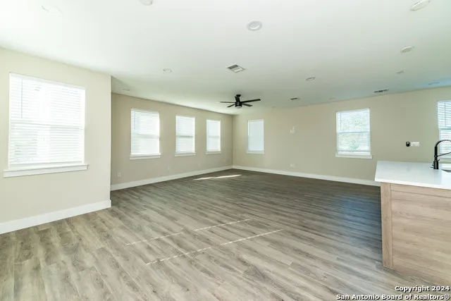 1618 W LAWNDALE DR Unit 10 San Antonio, TX 78209