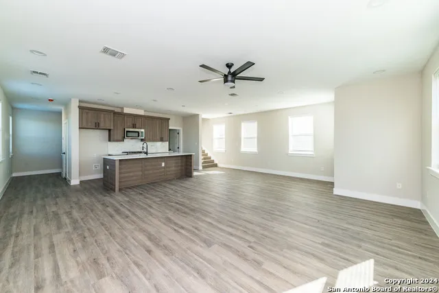 1618 W LAWNDALE DR Unit 10 San Antonio, TX 78209