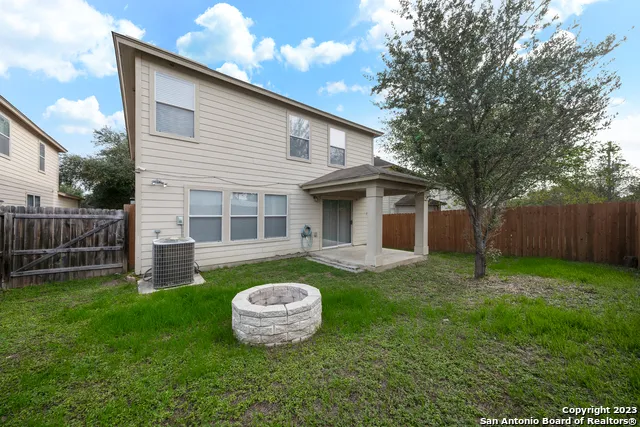 2527 BUTTERFLY BAY San Antonio, TX 78245