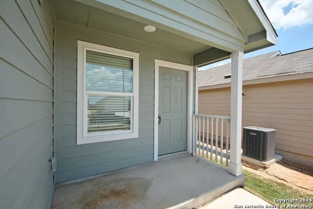 757 TULSA TRL New Braunfels, TX 78132